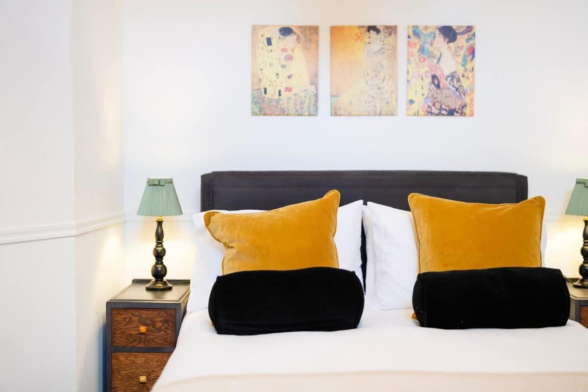 Spacious And Quiet Ground Floor Flat ブリストル エクステリア 写真