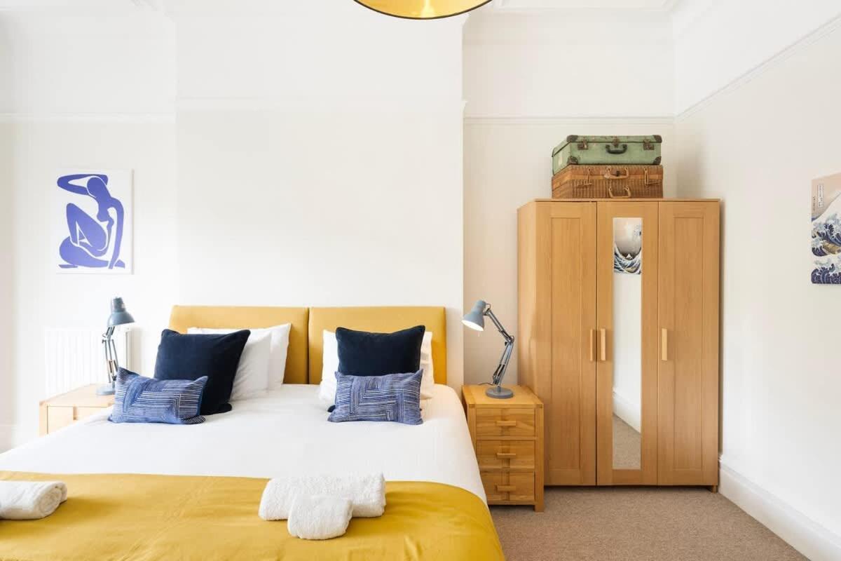 Spacious And Quiet Ground Floor Flat ブリストル エクステリア 写真