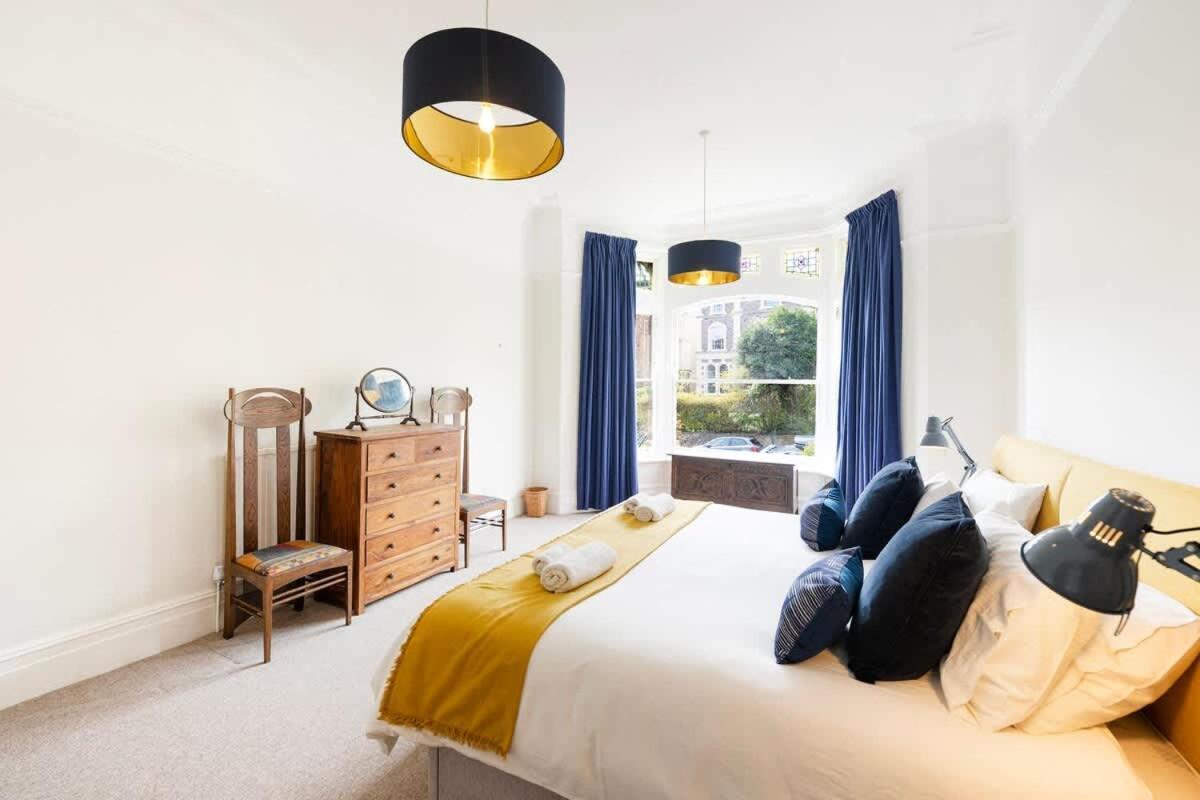 Spacious And Quiet Ground Floor Flat ブリストル エクステリア 写真